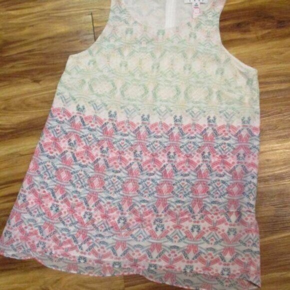 CAbi Heart of CAbi 250 Mosaic Print Layered Tank Medium - Picture 4 of 7